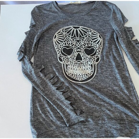 Gray Long-Sleeve Top With White Sugar Skull Design & Ladder Cutout Sleeves By Be - Picture 7 of 7